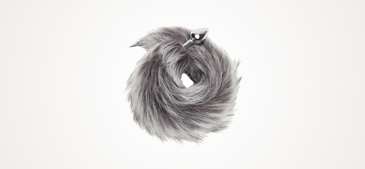 DOMINIX Deluxe Stainless Steel Small Faux Silver Fox Tail Butt Plug